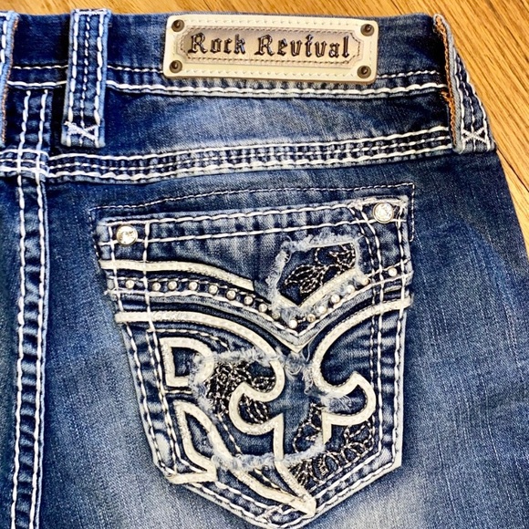 NWT ROCK REVIVAL EBBA EASY CROP JEANS - Picture 5 of 15